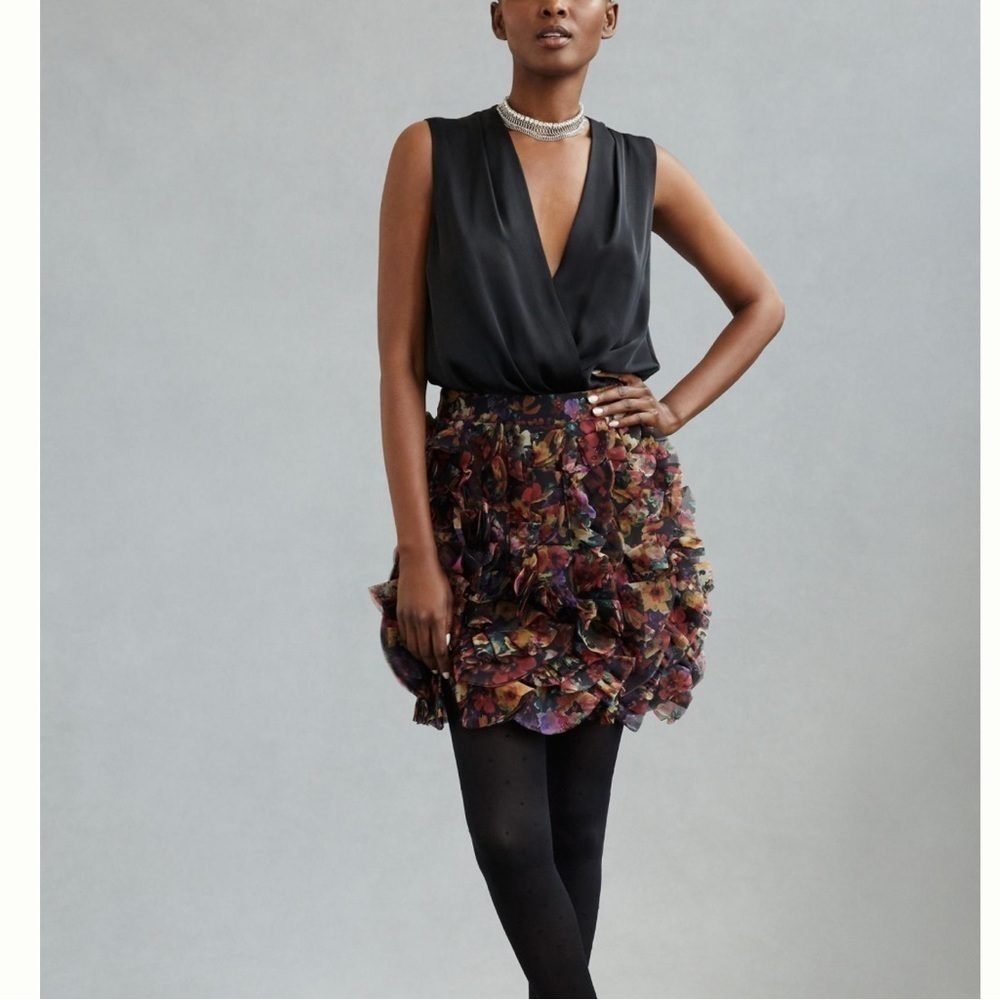 Anthropologie Geisha Designs Paras and Shalini Ruffled Mini Skirt 6 Black Motif